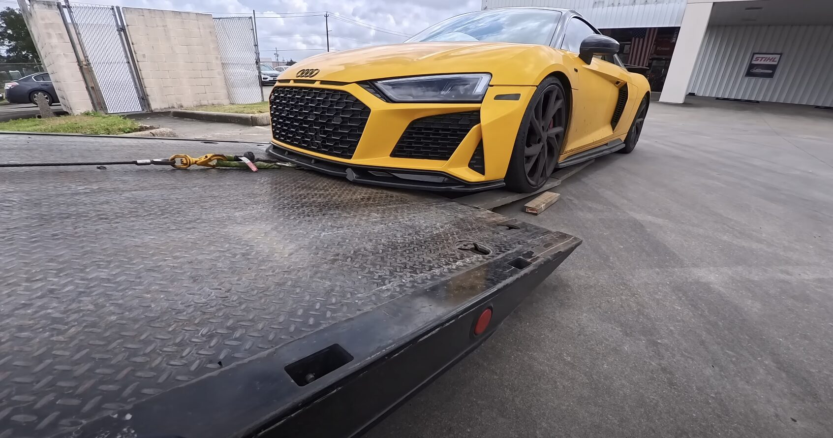 Jump Start Service - Professional Battery Assistance from Woonsocket Towing Professional jump start and roadside assistance service in Woonsocket, RI