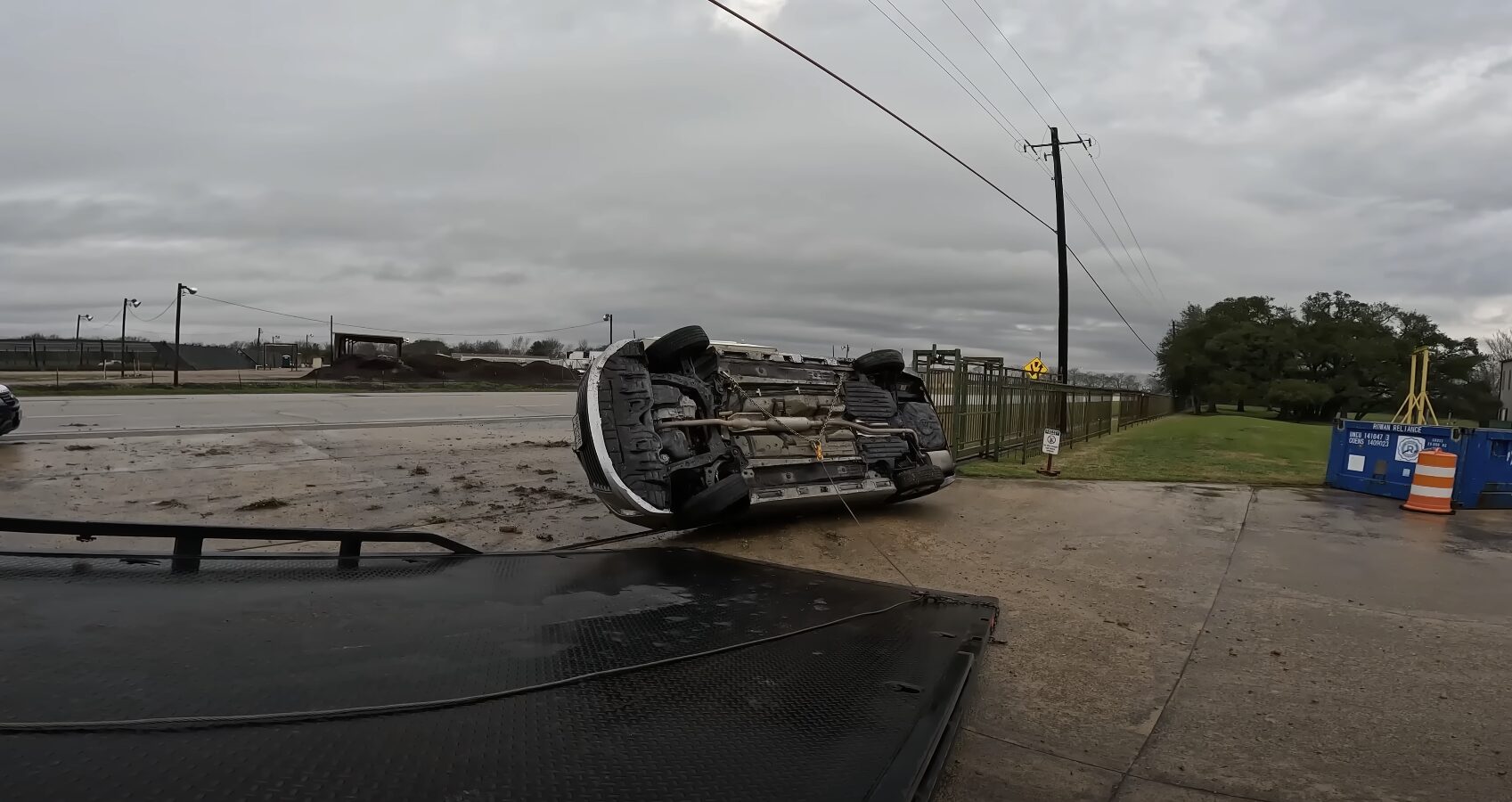 Heavy-Duty Towing - Professional Service for Large Vehicles Heavy-duty towing service for large trucks and RVs in Woonsocket, RI